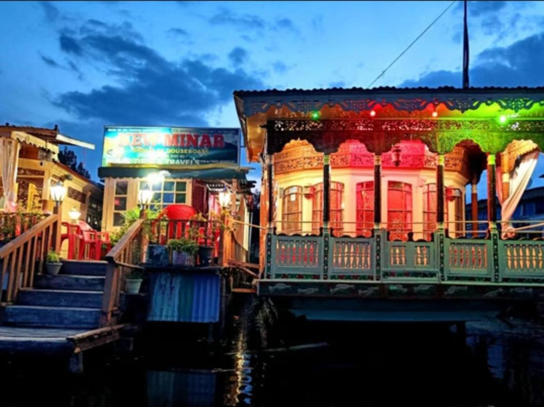 Готель New Minar Group Of Houseboats Срінагар Екстер'єр фото